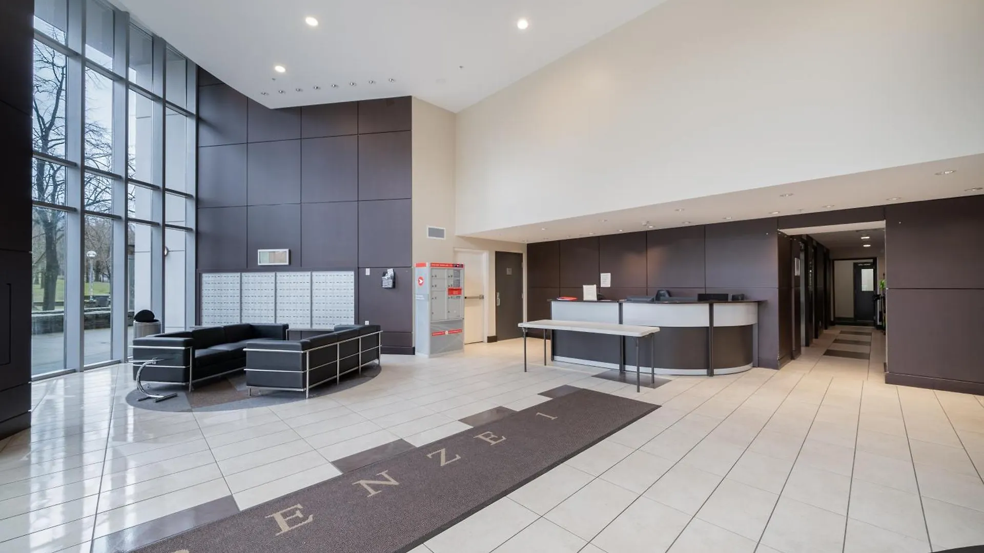 Great Ocean Mountain & City Views With One Free Parking Vancouver Lejlighed