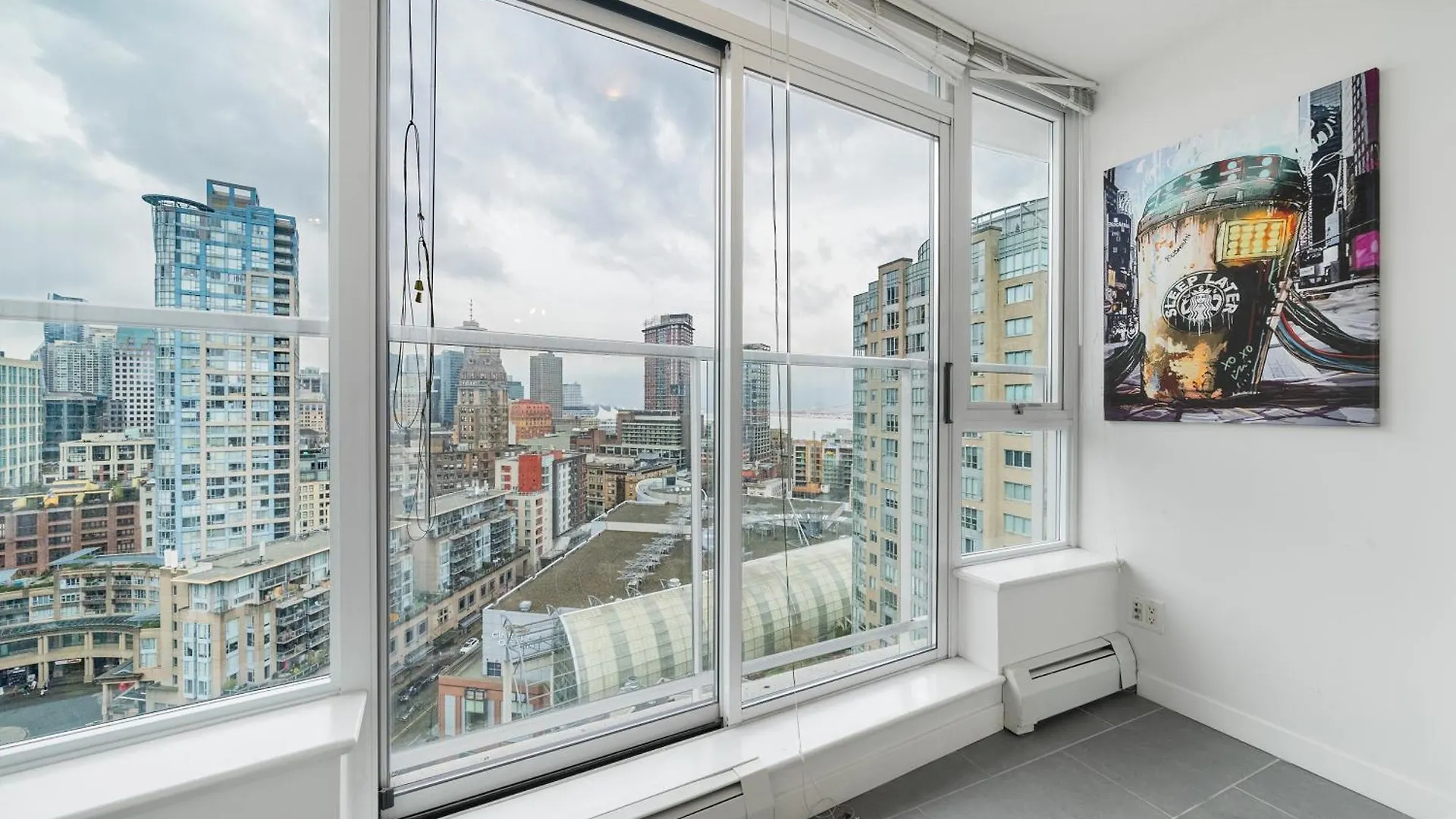 Great Ocean Mountain & City Views With One Free Parking Vancouver